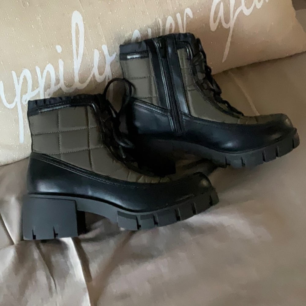 Black and Green Combat Moto Boots with Chunky Sole